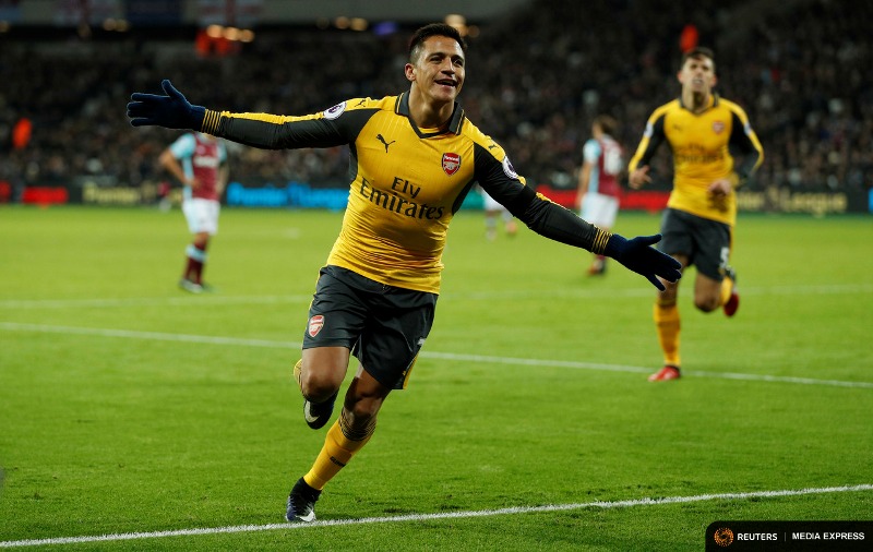 Britain Football Soccer - West Ham United v Arsenal - Premier League - London Stadium - 3/12/16 Arsenal's Alexis Sanchez celebrates scoring their second goal Action Images via Reuters / John Sibley Livepic EDITORIAL USE ONLY. No use with unauthorized audio, video, data, fixture lists, club/league logos or "live" services. Online in-match use limited to 45 images, no video emulation. No use in betting, games or single club/league/player publications. Please contact your account representative for further details.