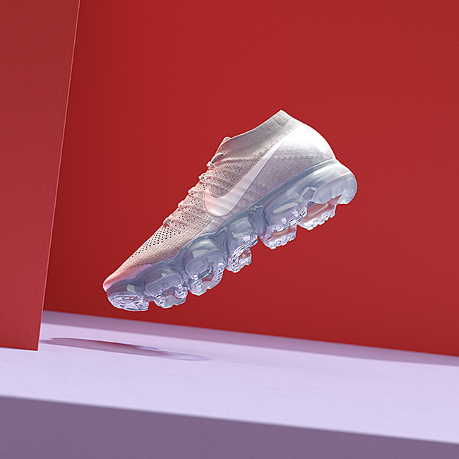 Nike VaporMax Runners - White