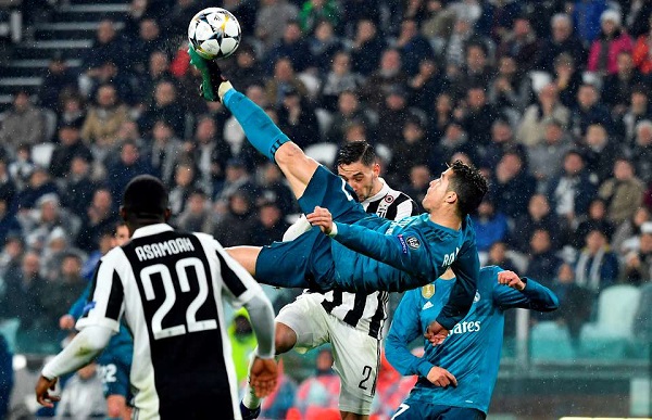 Ronaldo overhead kick Juventus